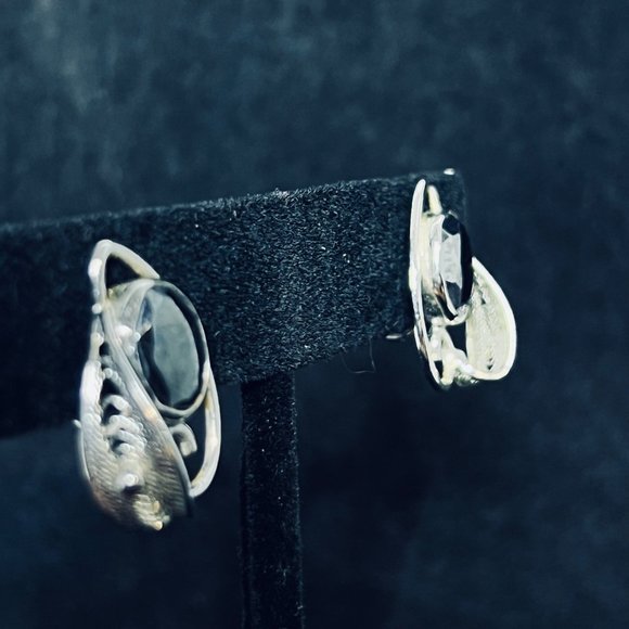 Curtis Creations Sterling Silver Screw Back Earrings - Picture 2 of 7